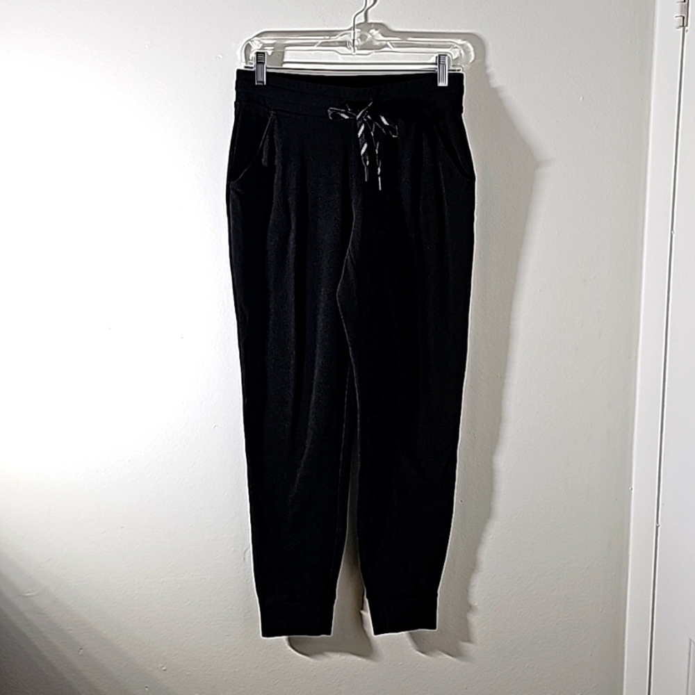 Marc New York yoga sweats. ‎ Black size small tie at waist. Cuff bottom.